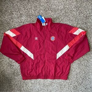 Adidas Originals FC Bayern Munich Mens Size XL Track Top Woven Jacket IS6508 NEW